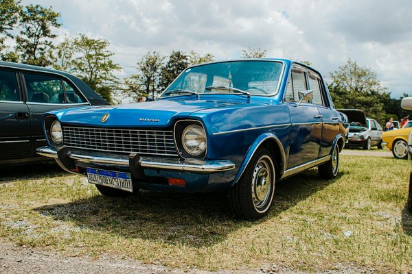 Refresh Your UK Wardrobe: Top Spring Color Pairings for a Vibrant New Style