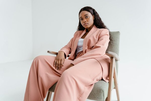 Explore Exceptional UK Locations for Tailoring Unique Winter Wedding Attire